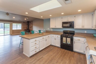 10092019-5758OldBarnWay-MLS-8