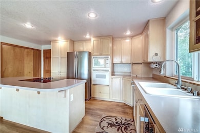 3993 E Grapeview Loop Rd, Grapeview, WA 98546 - photo 6