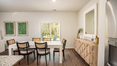 Dining Room Pic 2