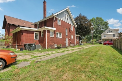 764 Chalker St, Akron, OH 44310 - photo 4