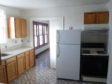 513 N County St, Waukegan, IL 60085 - photo 2