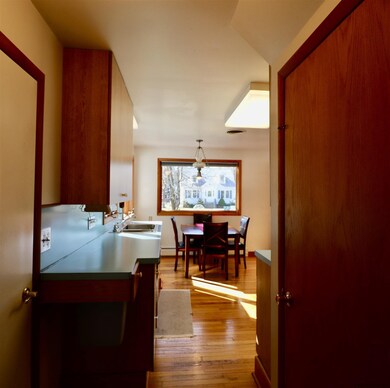 1528 Regent St, Schenectady, NY 12309 - photo 7