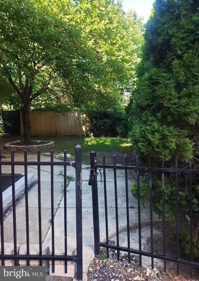 1725 W Oxford St, Philadelphia, PA 19121 - photo 6