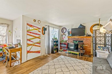 1016 E Sheridan Ave, Nampa, ID 83686 - photo 2