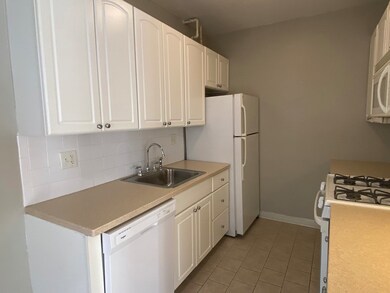 850 Massachusetts Ave unit 5, Cambridge, MA 02139 - photo 2