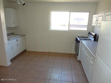 unlisted-address, Tucson, AZ 85705 - photo 5