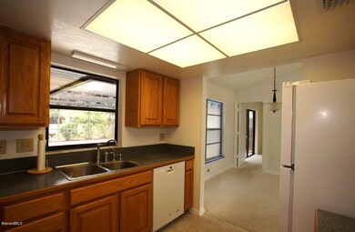 Newfound Harbor 2095 Kitchen (Medium)