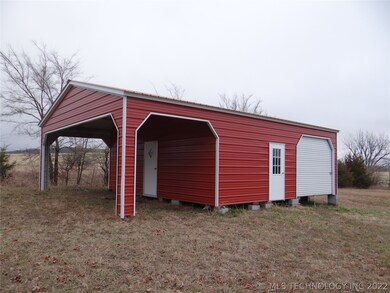 315 Coyote Rd, Stuart, OK 74570 - photo 4