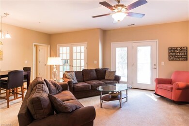 This is a sunny unit with great natural light!