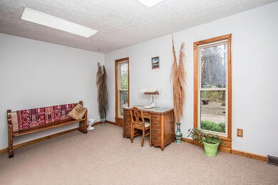 5855 Griffiths Ln, Powell, OH 43065 - photo 7