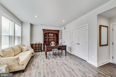 12022 N Shore Dr, Reston, VA 20190 - photo 4