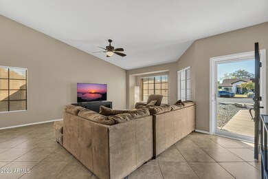 4622 W Whitten St, Chandler, AZ 85226 - photo 4