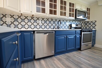 13 Hemlock Cir, Millis, MA 02054 - photo 2