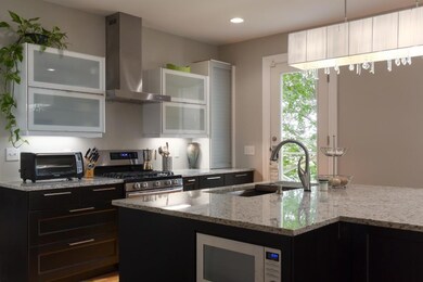 342 Danforth St, Portland, ME 04102 - photo 4