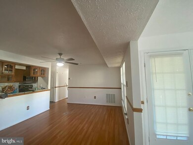 900 Cedar Crest Ct unit H, Edgewood, MD 21040 - photo 3