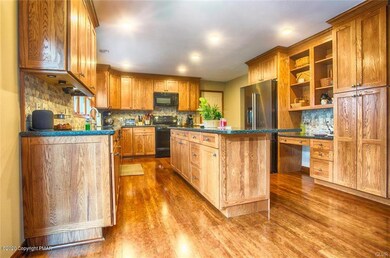 106 Copperwood Ct, Saylorsburg, PA 18353 - photo 3