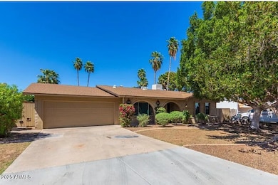 2502 E Sahuaro Dr, Phoenix, AZ 85028 - photo 2