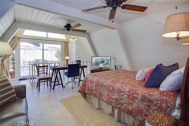 202 E 15th St unit B, Newport Beach, CA 92663 - photo 3