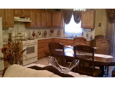 41 Macondray St, Cumberland, RI 02864 - photo 3