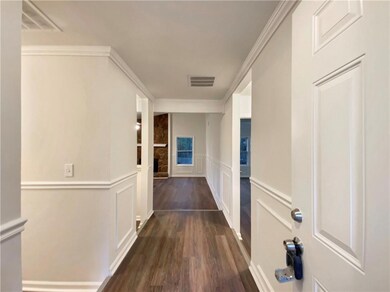 408 Park Ridge Cir, Riverdale, GA 30274 - photo 7