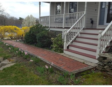 4 Blue Ribbon Ln, Medway, MA 02053 - photo 2