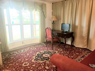 2021 Greenbriar Dr, Gainesville, TX 76240 - photo 7