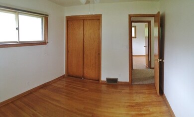 1332 Prairie Dr, Mount Pleasant, WI 53406 - photo 5