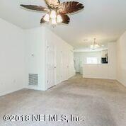 Living Rm to Kitchen