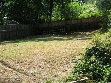 5811 Mount Vernon Dr, Alexandria, VA 22303 - photo 2