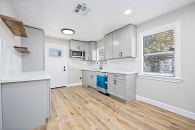 4335 Oxford St, Houston, TX 77022 - photo 5