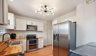 9-web-or-mls-2375-n-4th-st