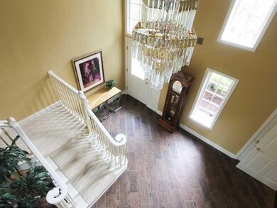 Entry/Foyer.