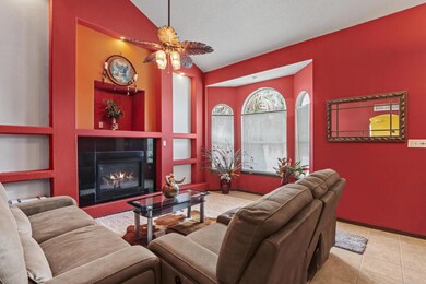 14312 Desert Sunset Dr, Horizon City, TX 79928 - photo 4