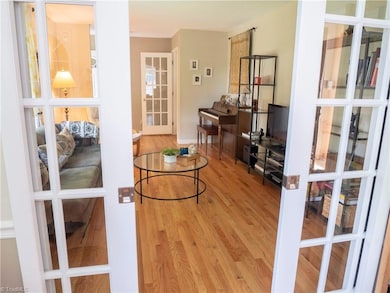 703 Longview St, Greensboro, NC 27403 - photo 4