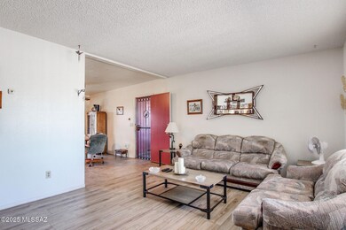 2306 E Walnut St, Tucson, AZ 85706 - photo 6