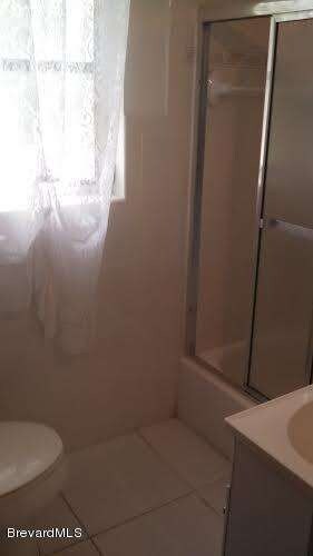 explorer - bathroom.jpg