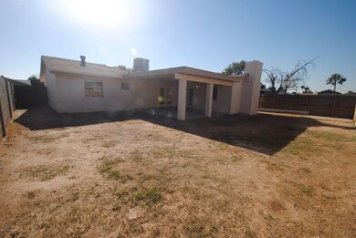 5164 W Berkeley Rd, Phoenix, AZ 85035 - photo 3