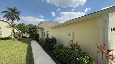 5653 Greenwood Cir unit 104, Naples, FL 34112 - photo 2