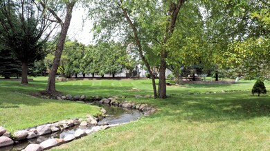 301 Stoneleigh Ln, Oswego, IL 60543 - photo 5