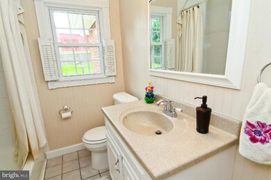 424 Marlboro Rd, Lothian, MD 20711 - photo 7