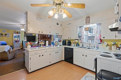 1203 Birchwood Dr, Scottsboro, AL 35769 - photo 7