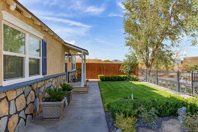 16045 Q St, Mojave, CA 93501 - photo 2
