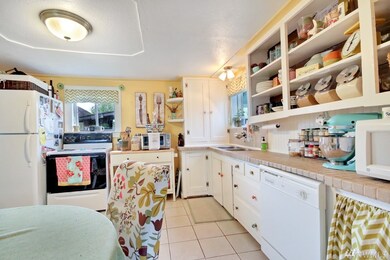 1633 Marshall Ave, Enumclaw, WA 98022 - photo 5