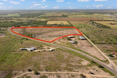 18434A Farm To Market Road 471, Natalia, TX 78059 - photo 4