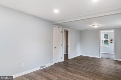 110 Pine Ave, Runnemede, NJ 08078 - photo 7
