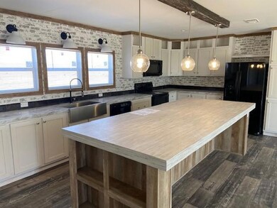 490 Shady Hill Ln, Springtown, TX 76082 - photo 6