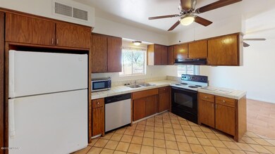 2545-N-Euclid-Ave-Kitchen