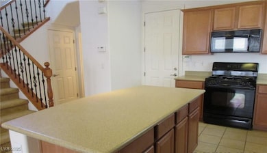 2303 Aragon Canyon St, Las Vegas, NV 89135 - photo 3