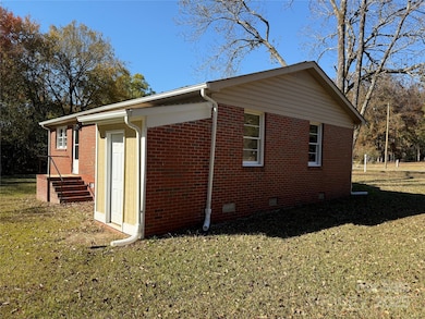 1154 Stringfellow Rd, Chester, SC 29706 - photo 5