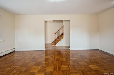 1149 E 219th St, Bronx, NY 10469 - photo 7